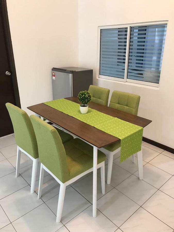 Api Api Centre Apartment Homestay Kota Kinabalu Exterior photo