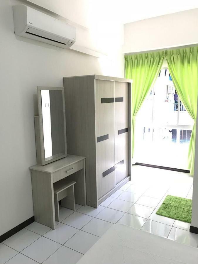 Api Api Centre Apartment Homestay Kota Kinabalu Exterior photo
